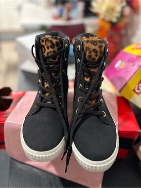 Timberland Leopard Print High Top Sneakers